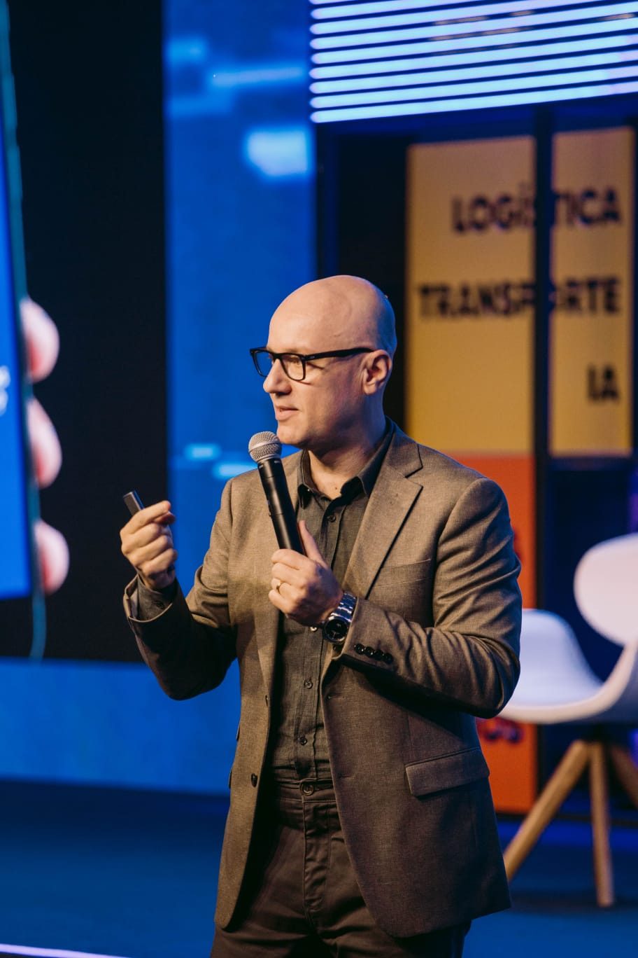 Daniel Keller em evento corporativo